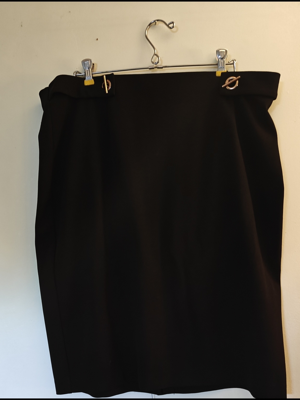 Elegant Black Pencil Skirt with Gold Accent Hardware